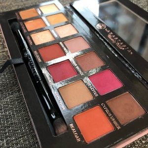 ⬇️ $32 AnastasiaBeverleyHills - Modern Renaissance